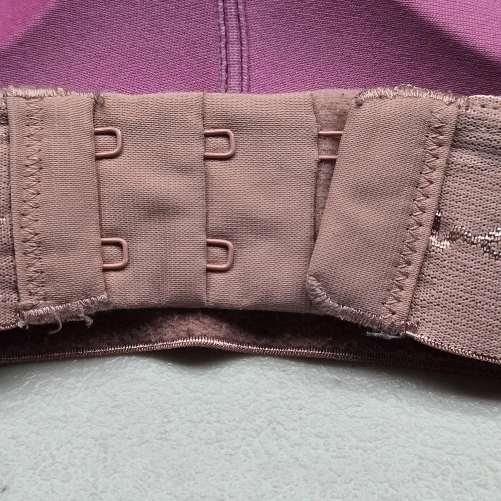 PINK Victoria's Secret Women Bra 34C Pink Wear Everywhere Wireless Lightly‎